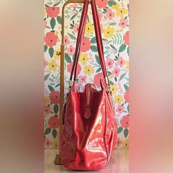 Coach Gallery Large Tote 29141 Red Patent Leather Shoulder Bag - Picture 4 of 13